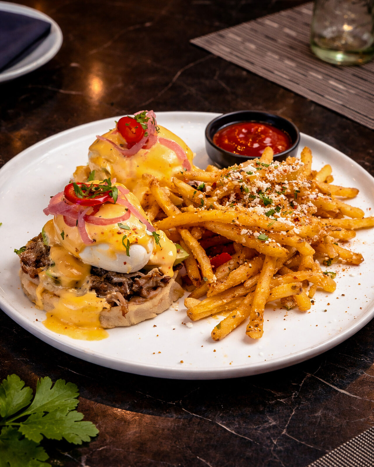 Brunch eggs benedict